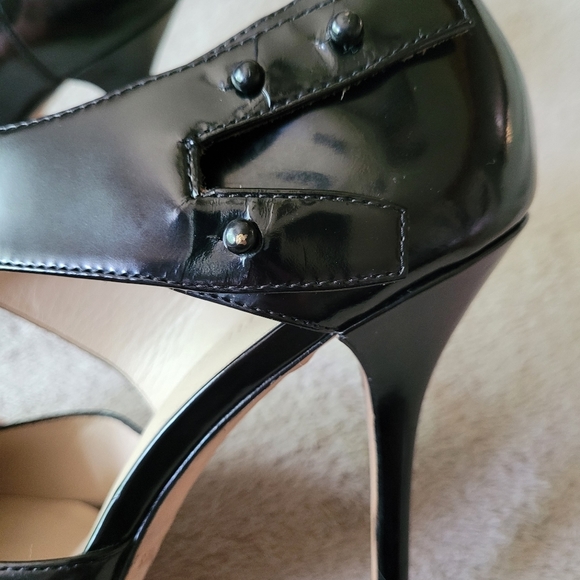 Elizabeth and James Blk Leather Stilettos - Picture 8 of 15